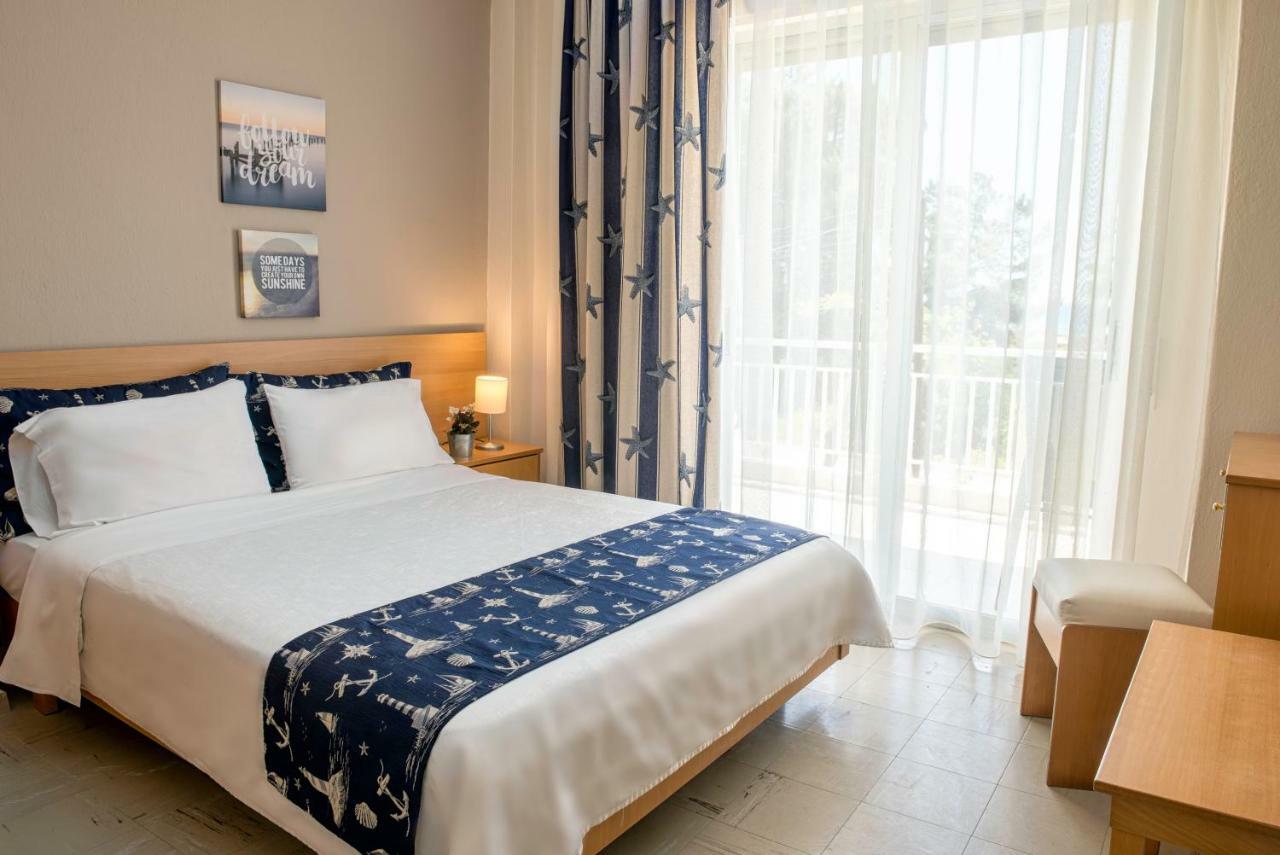 Georgalas Rest Apartments Nea Kallikrateia Eksteriør bilde